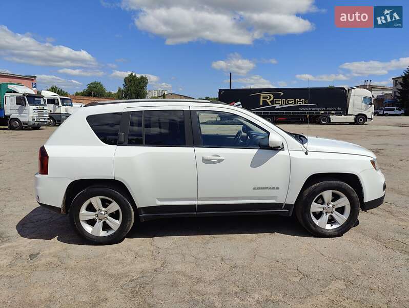 Внедорожник / Кроссовер Jeep Compass 2016 в Чернигове