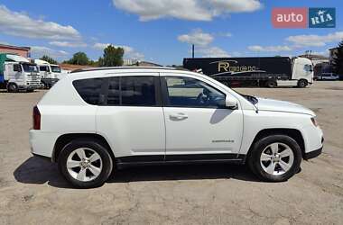 Внедорожник / Кроссовер Jeep Compass 2016 в 
