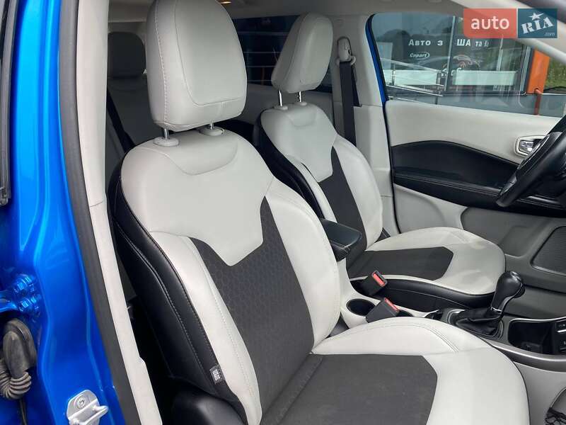 Внедорожник / Кроссовер Jeep Compass 2017 в Львове