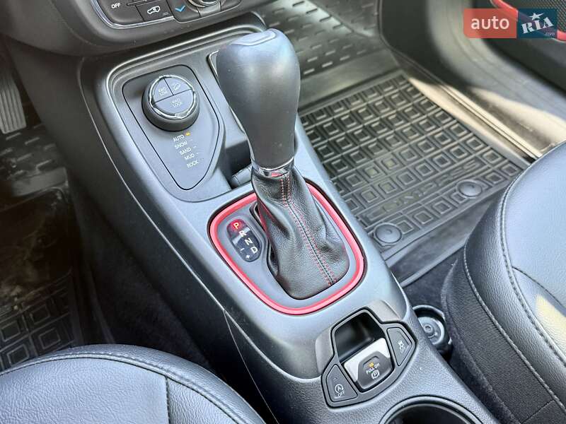 Внедорожник / Кроссовер Jeep Compass 2019 в Харькове