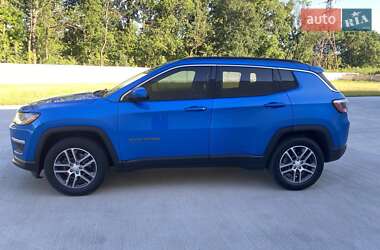 Внедорожник / Кроссовер Jeep Compass 2018 в 