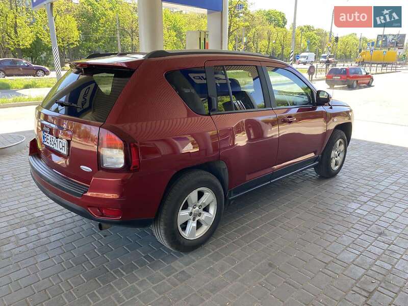 Внедорожник / Кроссовер Jeep Compass 2016 в Николаеве