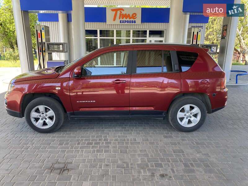 Внедорожник / Кроссовер Jeep Compass 2016 в Николаеве