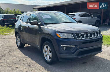 Внедорожник / Кроссовер Jeep Compass 2018 в 