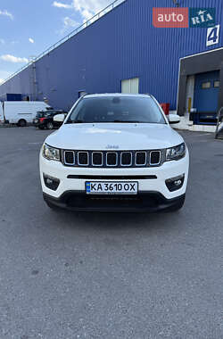Внедорожник / Кроссовер Jeep Compass 2018 в Киеве