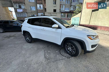 Внедорожник / Кроссовер Jeep Compass 2018 в 