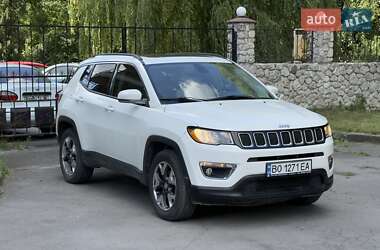 Внедорожник / Кроссовер Jeep Compass 2017 в 