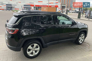 Внедорожник / Кроссовер Jeep Compass 2018 в 