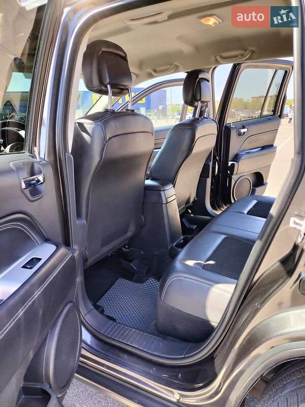 Внедорожник / Кроссовер Jeep Compass 2014 в Кривом Роге