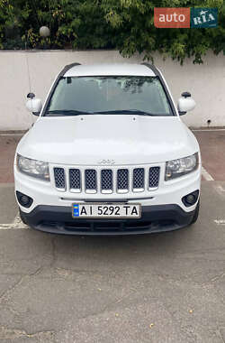 Внедорожник / Кроссовер Jeep Compass 2015 в 