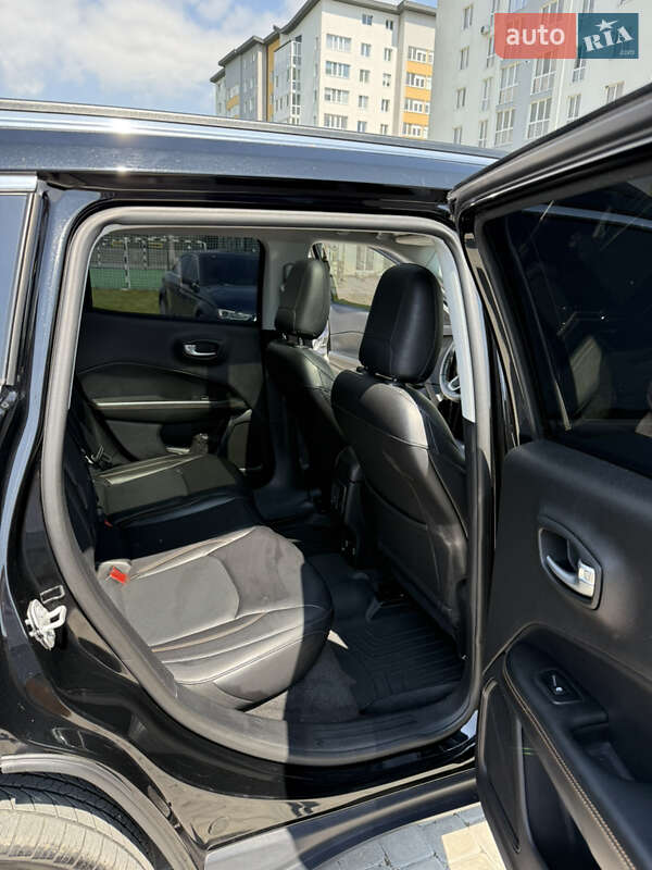 Позашляховик / Кросовер Jeep Compass 2017 в Тернополі