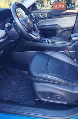 Внедорожник / Кроссовер Jeep Compass 2021 в 