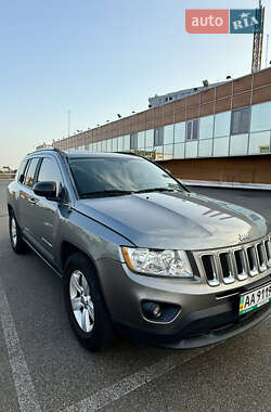 Внедорожник / Кроссовер Jeep Compass 2012 в Киеве