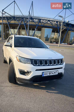 Внедорожник / Кроссовер Jeep Compass 2017 в Харькове