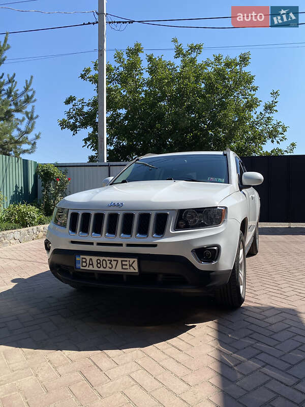 Внедорожник / Кроссовер Jeep Compass 2015 в Кропивницком