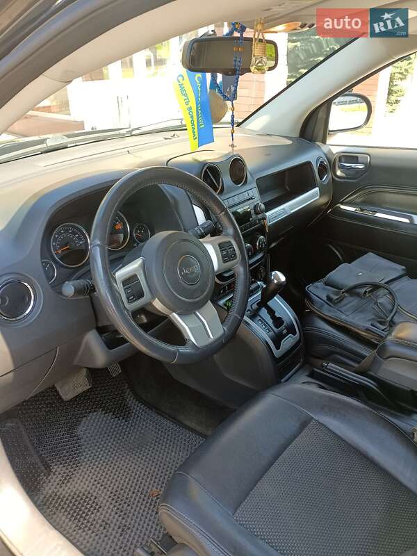 Позашляховик / Кросовер Jeep Compass 2016 в Світловодську