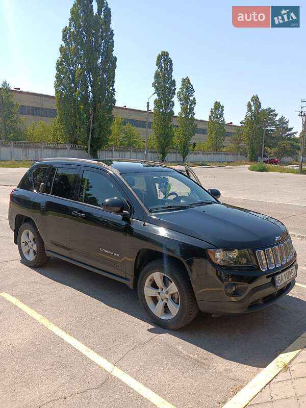 Позашляховик / Кросовер Jeep Compass 2016 в Світловодську