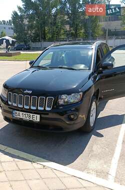 Позашляховик / Кросовер Jeep Compass 2016 в Світловодську
