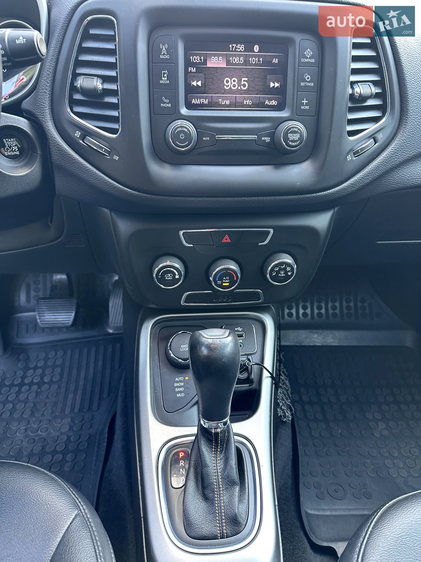 2017 Jeep Compass - мініатюра 13