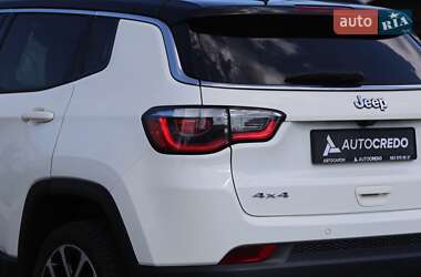 Внедорожник / Кроссовер Jeep Compass 2017 в 