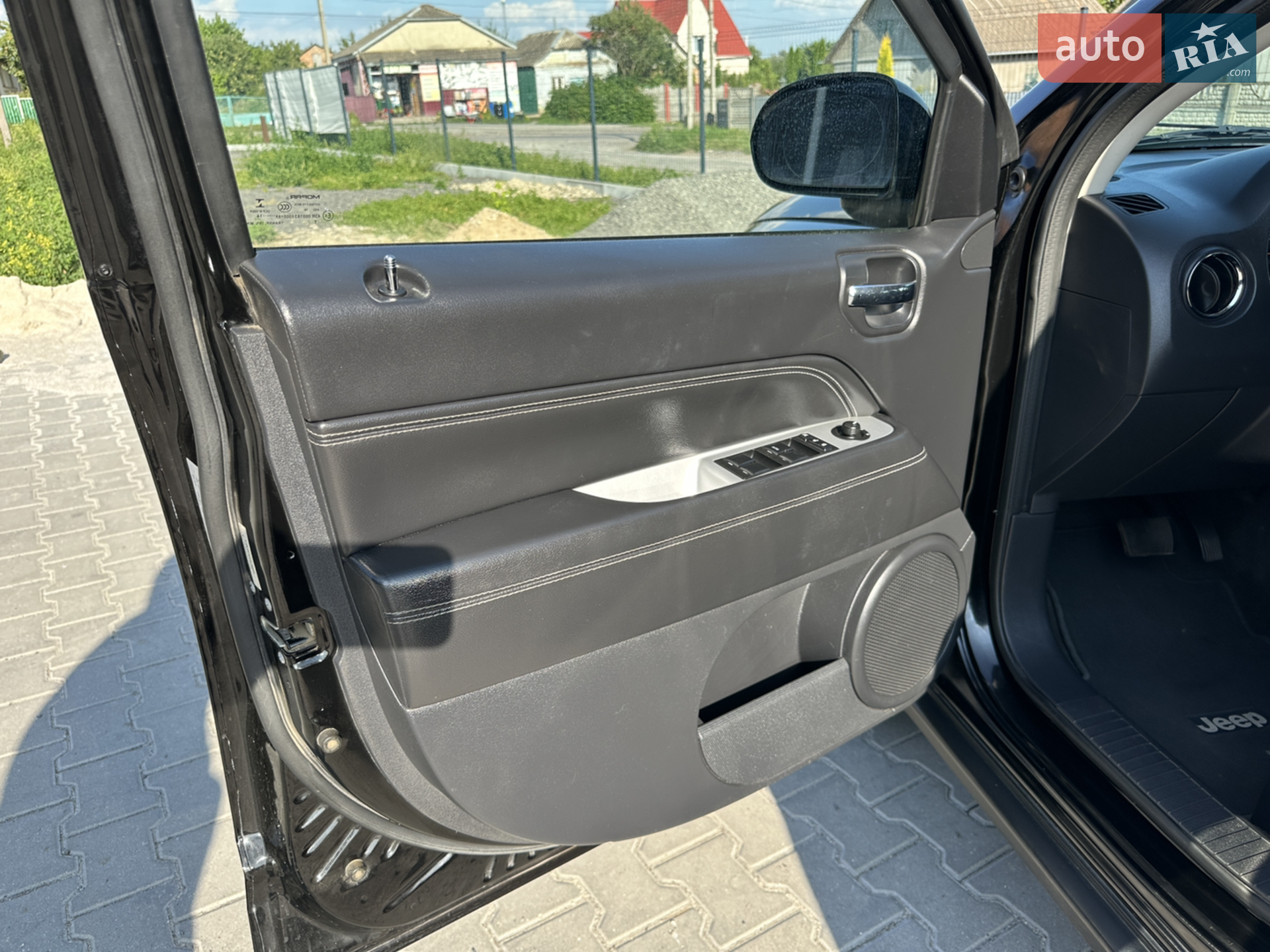 2016 Jeep Compass - мініатюра 14