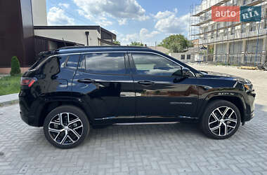 Внедорожник / Кроссовер Jeep Compass 2024 в 