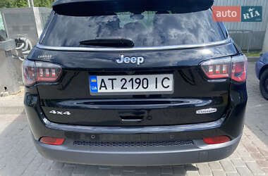 Внедорожник / Кроссовер Jeep Compass 2017 в 