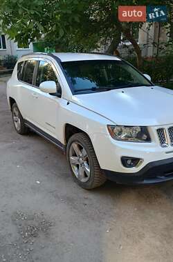 Внедорожник / Кроссовер Jeep Compass 2013 в 