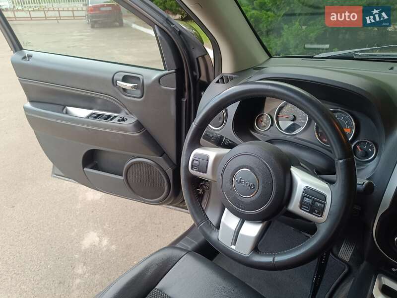 Внедорожник / Кроссовер Jeep Compass 2016 в Львове