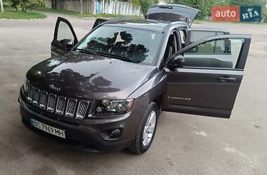Внедорожник / Кроссовер Jeep Compass 2016 в 
