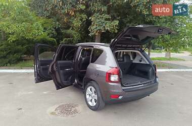 Внедорожник / Кроссовер Jeep Compass 2016 в 