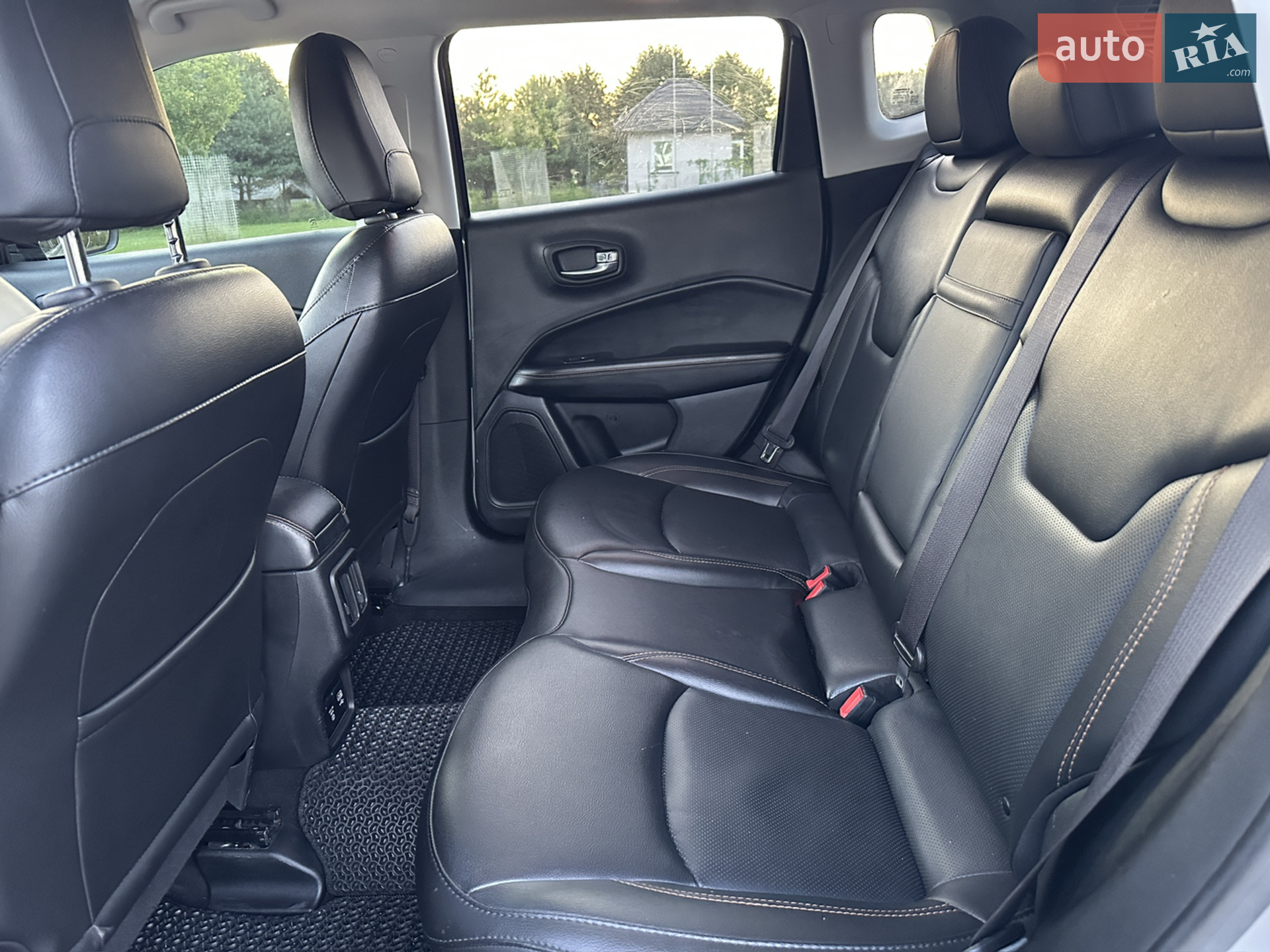 2018 Jeep Compass - мініатюра 12