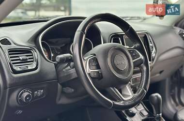 Внедорожник / Кроссовер Jeep Compass 2020 в 