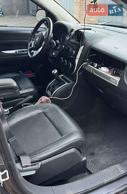 Внедорожник / Кроссовер Jeep Compass 2016 в 