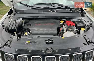 Внедорожник / Кроссовер Jeep Compass 2019 в 