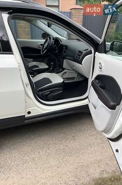 Внедорожник / Кроссовер Jeep Compass 2019 в 