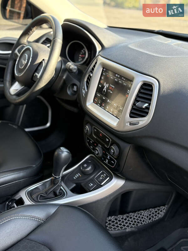 Внедорожник / Кроссовер Jeep Compass 2018 в Днепре