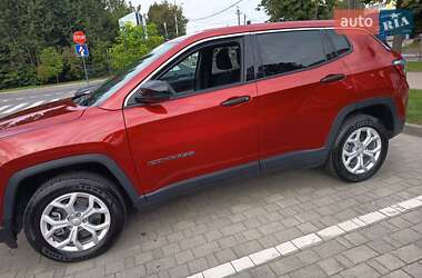 Внедорожник / Кроссовер Jeep Compass 2024 в 