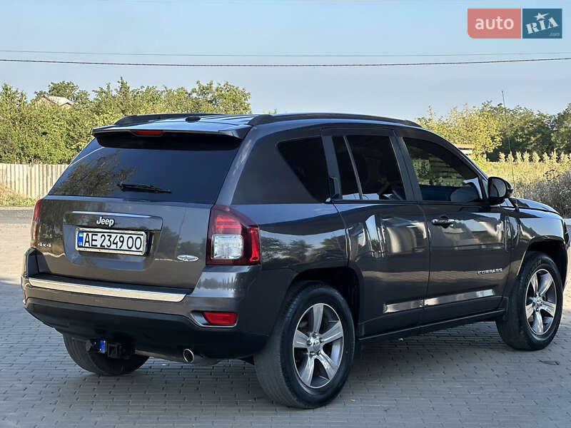 Внедорожник / Кроссовер Jeep Compass 2016 в Павлограде
