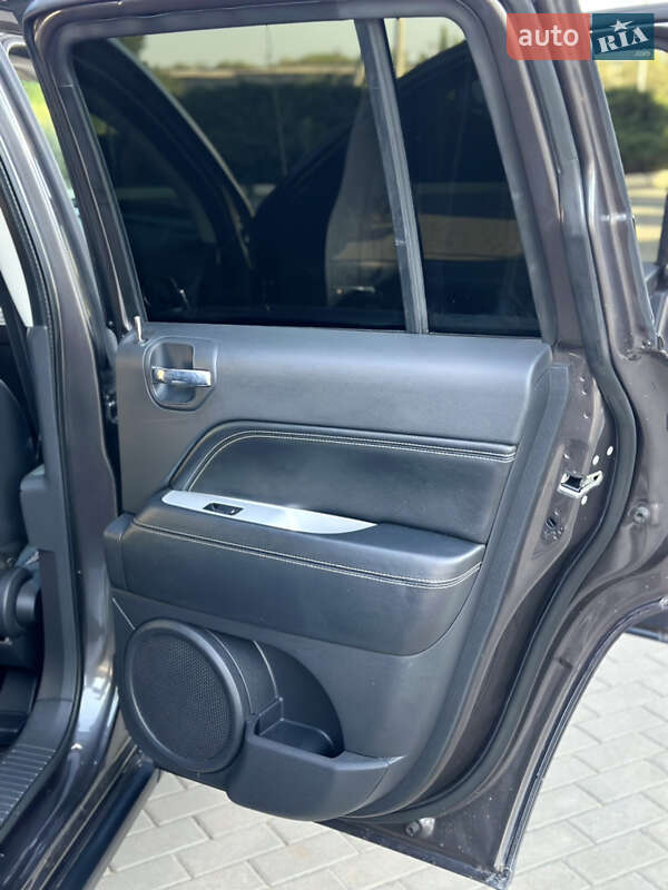 Внедорожник / Кроссовер Jeep Compass 2016 в Павлограде