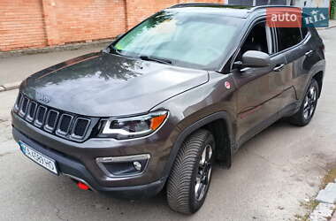 Внедорожник / Кроссовер Jeep Compass 2018 в 