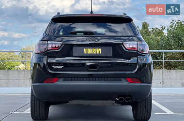 Внедорожник / Кроссовер Jeep Compass 2022 в 