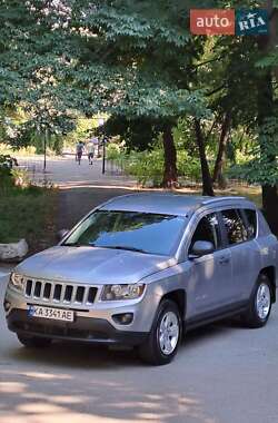 Внедорожник / Кроссовер Jeep Compass 2015 в 