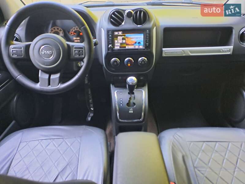 Внедорожник / Кроссовер Jeep Compass 2015 в Киеве