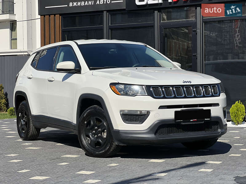 Внедорожник / Кроссовер Jeep Compass 2017 в Ужгороде