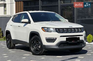Внедорожник / Кроссовер Jeep Compass 2017 в 