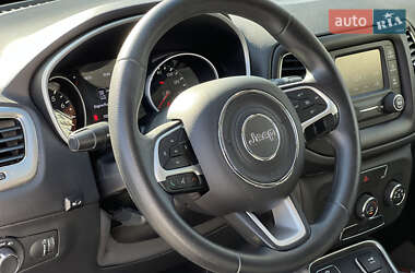 Внедорожник / Кроссовер Jeep Compass 2017 в 