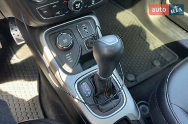 Внедорожник / Кроссовер Jeep Compass 2017 в 