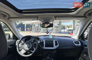 Внедорожник / Кроссовер Jeep Compass 2017 в 