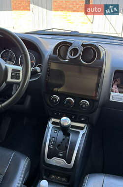 Внедорожник / Кроссовер Jeep Compass 2016 в 